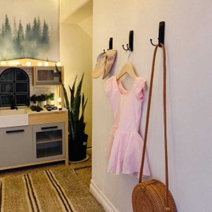 Duży podwójny haczyk COMMAND, 1 haczyk + 1 mały pasek, czarny