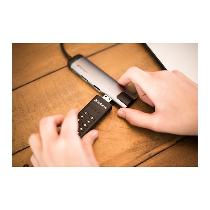 Verbatim USB flash disk, USB 3.0, 32GB, Keypad Secure, czarny, 49427, 256bitowe szyfrowanie AES, LED złącze USB A