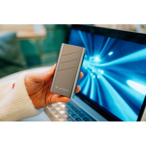 SSD Zewnętrzny Verbatim TurboMetal SSD, 32022, 2000GB, Nero Backup, Srebrny, w zestawie kabel USB-C 20 cm, M.2, 2000 