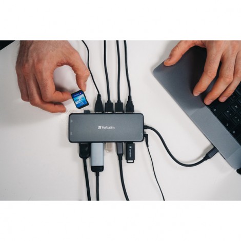 USB (3.2) hub 14-port, 32154, szary, długość przewodu 15cm, Verbatim, 2x USB C, 5x USB A, 2x HDMI, czytnik SD/micro USB (3.2) hub 14-port, 32154, szary, długość przewodu 15cm, Verbatim, 2x USB C, 5x USB A, 2x HDMI, czytnik SD/micro