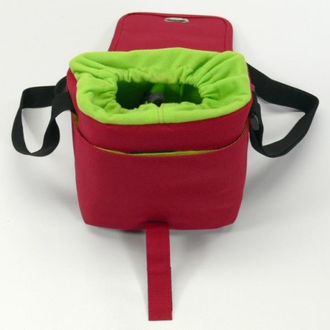 Torba na kamerę, polyester, czerwona, Flower, rzep, 17x18x10 z paskiem na ramię, Logo