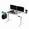 ULTRADESK Biurko dla gracza LEVEL V2 WHITE, 140x68cm, 72-117cm, elektycznie regulowany, z podkładką pod mysz XXL, 