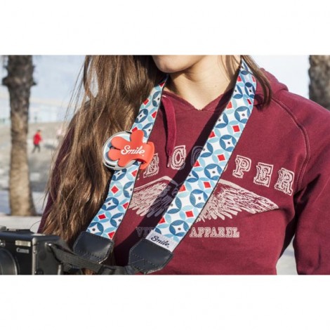 Smile klips do mocowania osłony obiektywu Giveme5, czerwony, 16400, EOL