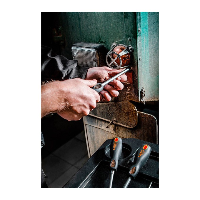 Zestaw śrubokrętów04-209, bity 30 szt, NEO TOOLS