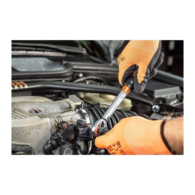 Klucz dynamometryczny z zestawem końcówek08-821, 21 szt, rozmiar 1/4,  5 - 25 Nm, walizka,, NEO TOOLS