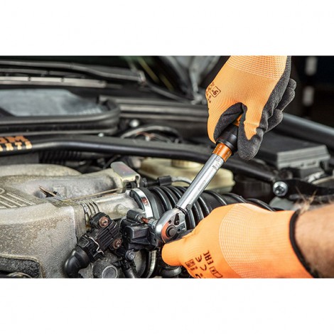 Klucz dynamometryczny z zestawem końcówek08-821, 21 szt, rozmiar 1/4,  5 - 25 Nm, walizka,, NEO TOOLS