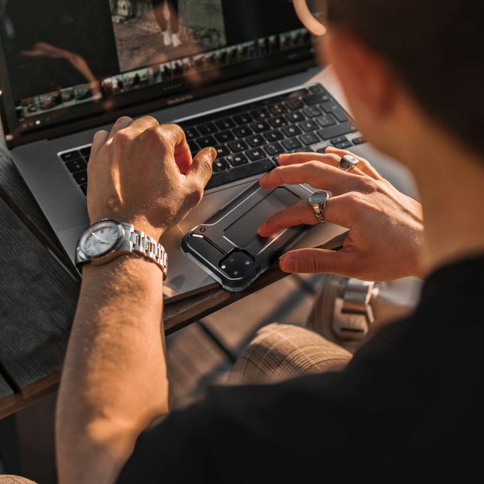 Futerał ARMOR do SAMSUNG Z Flip 4 czarny